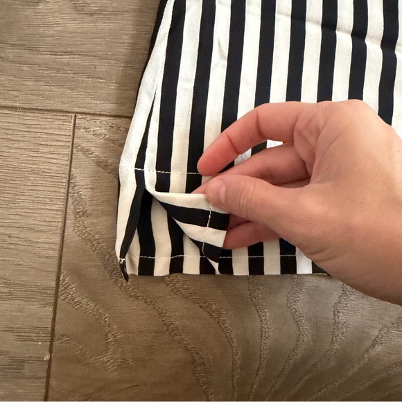 NWT IMRIE Black and White Striped Women's Skirt 100% Silk Size XS - Picture 6 of 10